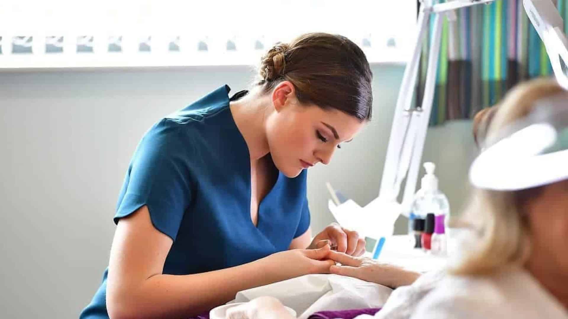 The Benefits of Achieving Advanced Nail Technician Certification