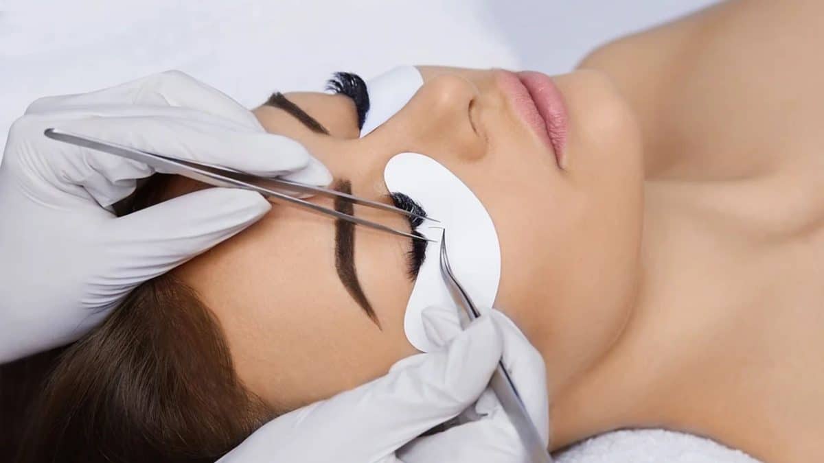 Eyelash Extension Center Dubai