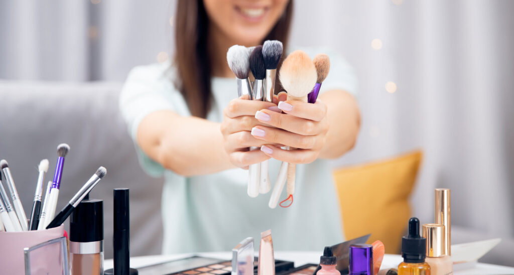 Where can I find the best makeup classes near me with international certification in Sharjah? Cosmeza Beauty Institute