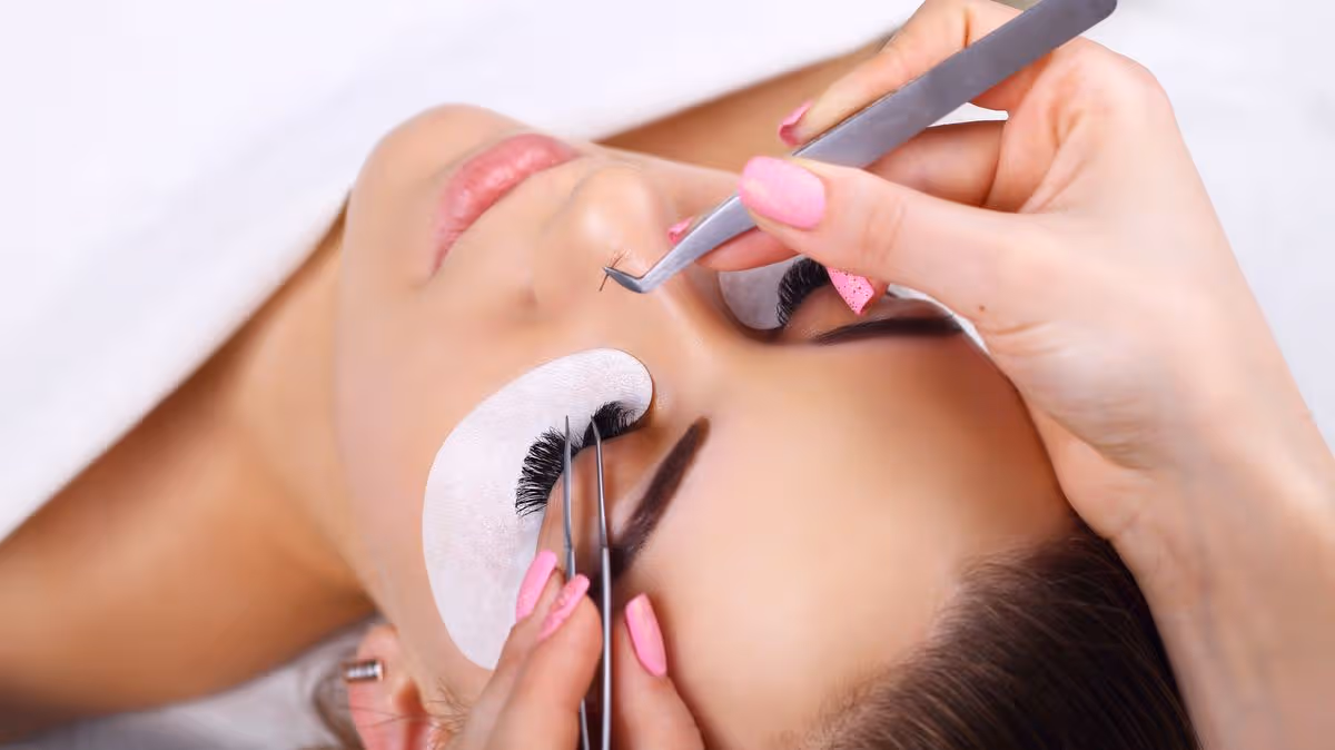 Eyelash Extension Course